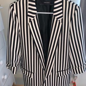 Zara black & white blazer